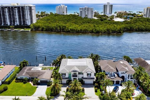 House in Boca Raton, Florida 5 bedrooms, 654.31 sq.m. № 2244175 - photo 5