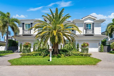 House in Boca Raton, Florida 5 bedrooms, 654.31 sq.m. № 2244175 - photo 2