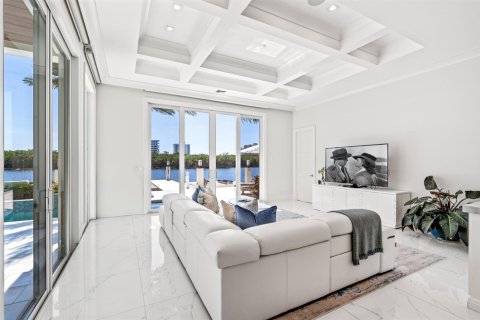 House in Boca Raton, Florida 5 bedrooms, 654.31 sq.m. № 2244175 - photo 19