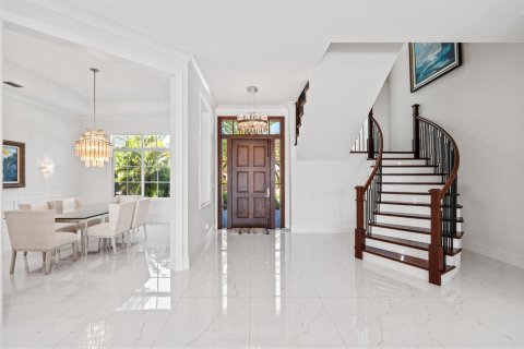 House in Boca Raton, Florida 5 bedrooms, 654.31 sq.m. № 2244175 - photo 7