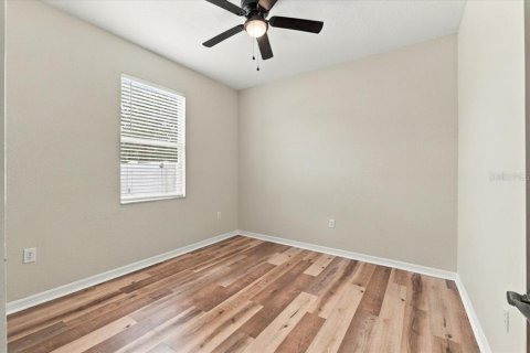 House in Lakeland, Florida 3 bedrooms, 133.31 sq.m. № 2400382 - photo 28