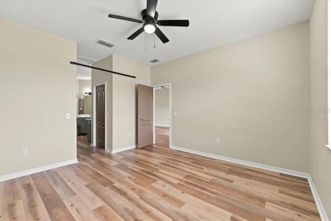 House in Lakeland, Florida 3 bedrooms, 133.31 sq.m. № 2400382 - photo 20