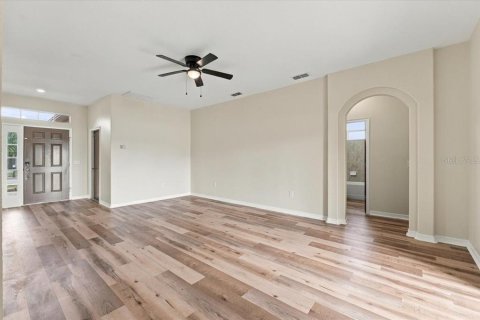 House in Lakeland, Florida 3 bedrooms, 133.31 sq.m. № 2400382 - photo 11