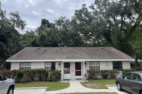 Immobilier commercial à Winter Park, Floride 4 chambres, 85.93 m2 № 2371806