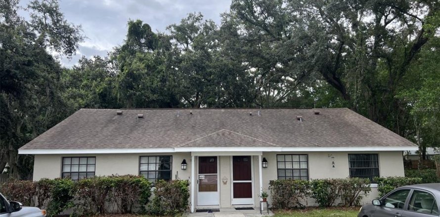 Immobilier commercial à Winter Park, Floride 4 chambres, 85.93 m2 № 2371806