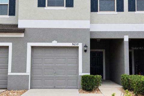 Touwnhouse à Sun City Center, Floride 3 chambres, 158.03 m2 № 2415474