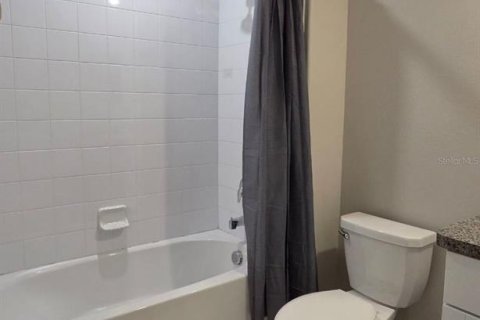 Touwnhouse à louer à Sun City Center, Floride: 3 chambres, 158.03 m2 № 2415474 - photo 8