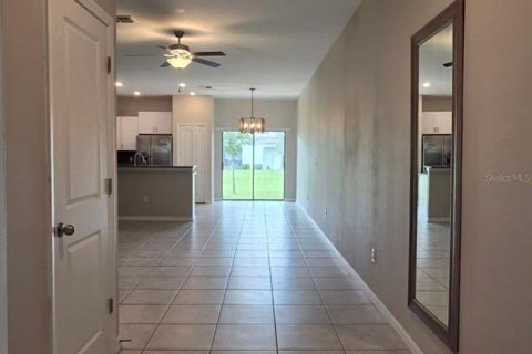 Touwnhouse à louer à Sun City Center, Floride: 3 chambres, 158.03 m2 № 2415474 - photo 5