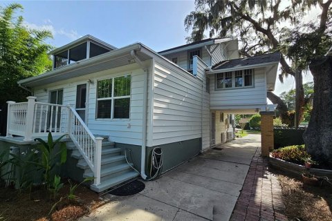 House in Orlando, Florida 4 bedrooms, 208.94 sq.m. № 2157347 - photo 5