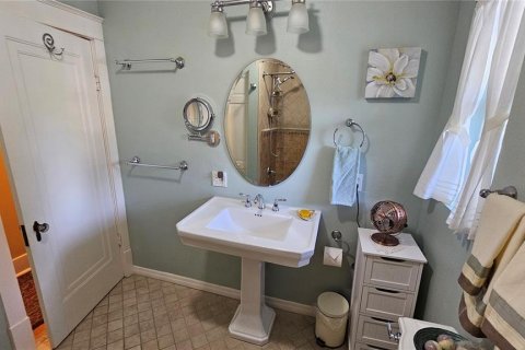 House in Orlando, Florida 4 bedrooms, 208.94 sq.m. № 2157347 - photo 29