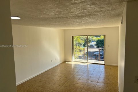 Condo à North Miami, Floride, 2 chambres  № 1997431