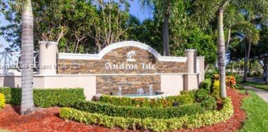 Дом в Уэст-Палм-Бич, Флорида 4 спальни, 219.81м2 № 1920526