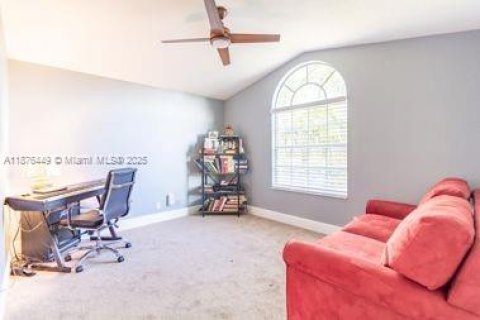 Купить виллу или дом в Уэст-Палм-Бич, Флорида 4 спальни, 219.81м2, № 1920526 - фото 21