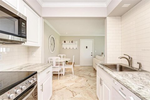 Copropriété à vendre à Sarasota, Floride: 1 chambre, 74.04 m2 № 2201947 - photo 10