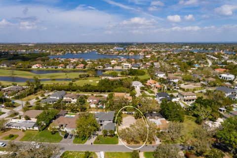 Terreno en venta en Saint Petersburg, Florida № 1569134 - foto 12