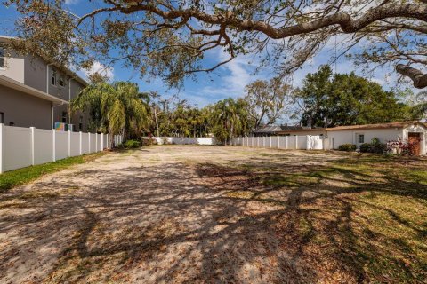 Terreno en venta en Saint Petersburg, Florida № 1569134 - foto 2