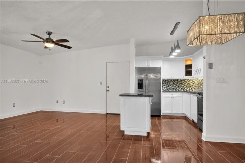 Copropriété à vendre à Miami, Floride: 2 chambres, 80.82 m2 № 2089969 - photo 4