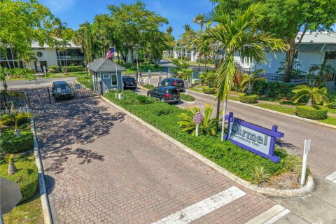 Copropriété à vendre à Miami, Floride: 2 chambres, 80.82 m2 № 2089969 - photo 18