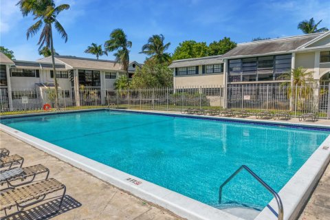 Copropriété à vendre à Miami, Floride: 2 chambres, 80.82 m2 № 2089969 - photo 15