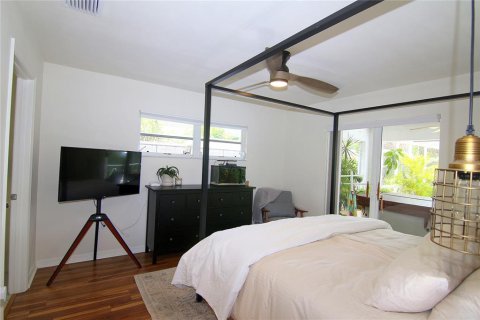 Villa ou maison à vendre à Sarasota, Floride: 4 chambres, 152.92 m2 № 1898543 - photo 15