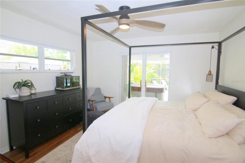 Villa ou maison à vendre à Sarasota, Floride: 4 chambres, 152.92 m2 № 1898543 - photo 17
