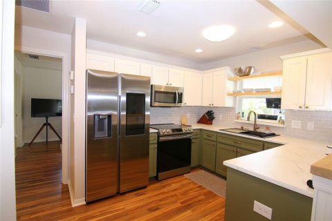 Villa ou maison à vendre à Sarasota, Floride: 4 chambres, 152.92 m2 № 1898543 - photo 12