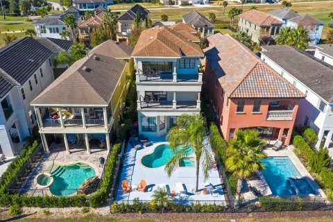 House in Four Corners, Florida 5 bedrooms, 348.66 sq.m. № 1416636 - photo 3