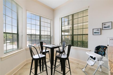 House in Four Corners, Florida 5 bedrooms, 348.66 sq.m. № 1416636 - photo 9