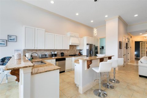 House in Four Corners, Florida 5 bedrooms, 348.66 sq.m. № 1416636 - photo 5
