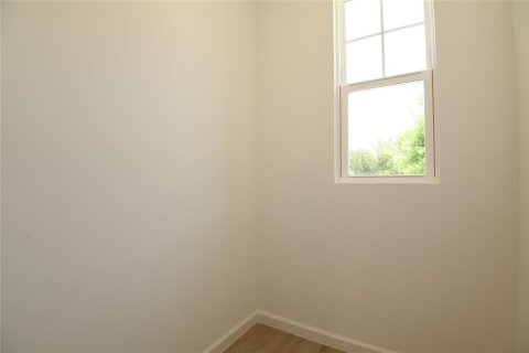 House in Dundee, Florida 3 bedrooms, 158.58 sq.m. № 1904818 - photo 10