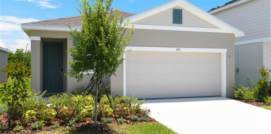 House in Dundee, Florida 3 bedrooms, 158.58 sq.m. № 1904818