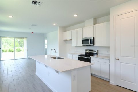House in Dundee, Florida 3 bedrooms, 158.58 sq.m. № 1904818 - photo 5
