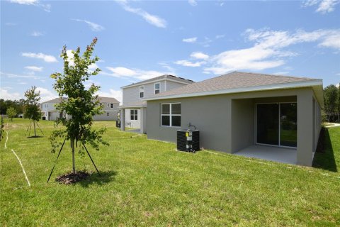 House in Dundee, Florida 3 bedrooms, 158.58 sq.m. № 1904818 - photo 16