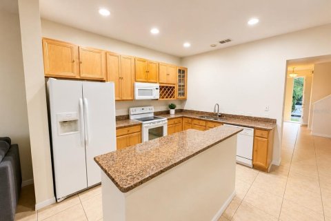 Adosado en venta en Kissimmee, Florida, 3 dormitorios, 148.18 m2 № 2236490 - foto 3
