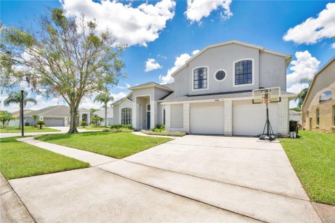 House in Orlando, Florida 5 bedrooms, 321.63 sq.m. № 1792831 - photo 3