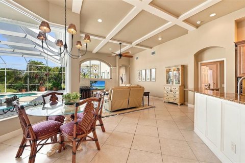Villa ou maison à vendre à University Park, Floride: 3 chambres, 289.86 m2 № 2419197 - photo 16