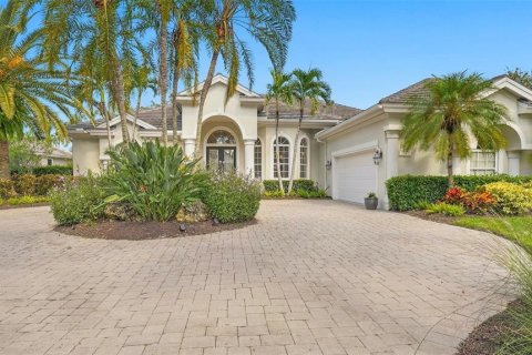 Villa ou maison à vendre à University Park, Floride: 3 chambres, 289.86 m2 № 2419197 - photo 2
