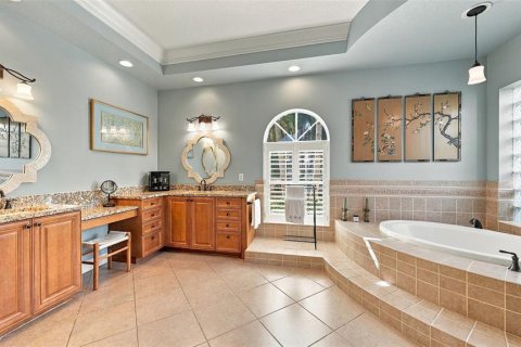 Villa ou maison à vendre à University Park, Floride: 3 chambres, 289.86 m2 № 2419197 - photo 24