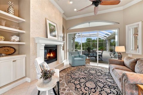 Villa ou maison à vendre à University Park, Floride: 3 chambres, 289.86 m2 № 2419197 - photo 5