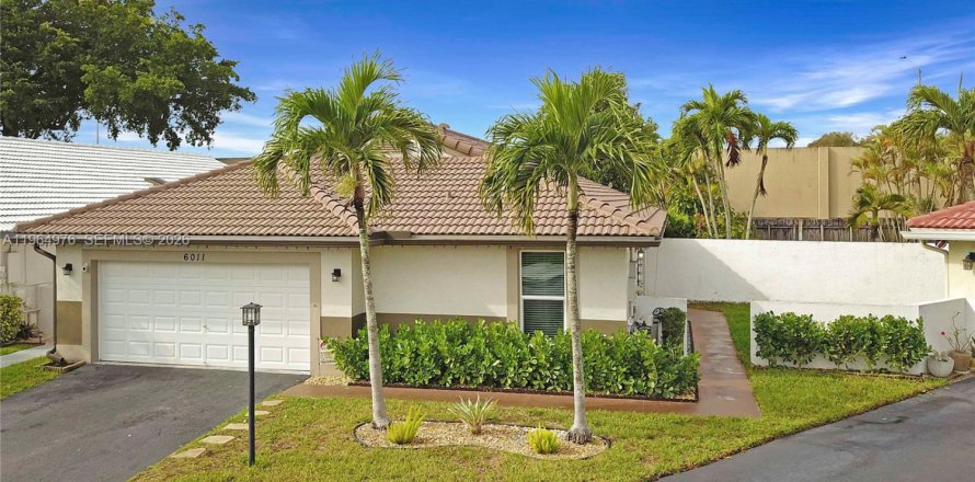 Casa en Davie, Florida 3 dormitorios, 124.95 m2 № 2026248