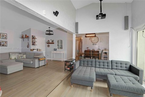 Casa en alquiler en Davie, Florida, 3 dormitorios, 124.95 m2 № 2026248 - foto 9