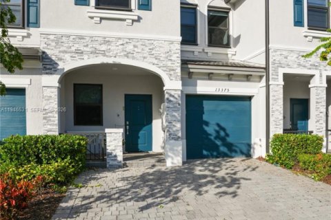 Propiedad comercial en venta en Homestead, Florida, 157.47 m2 № 2089305 - foto 2