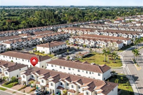 Propiedad comercial en venta en Homestead, Florida, 157.47 m2 № 2089305 - foto 21