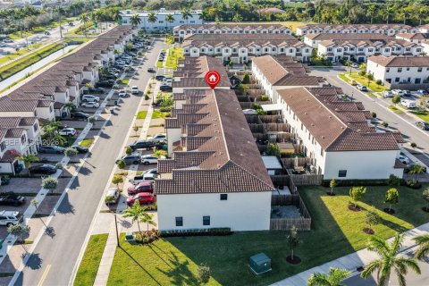 Propiedad comercial en venta en Homestead, Florida, 157.47 m2 № 2089305 - foto 23