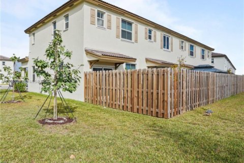 Propiedad comercial en venta en Homestead, Florida, 157.47 m2 № 2089305 - foto 30
