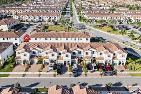 Propiedad comercial en venta en Homestead, Florida, 157.47 m2 № 2089305 - foto 24
