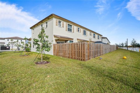 Propiedad comercial en venta en Homestead, Florida, 157.47 m2 № 2089305 - foto 29