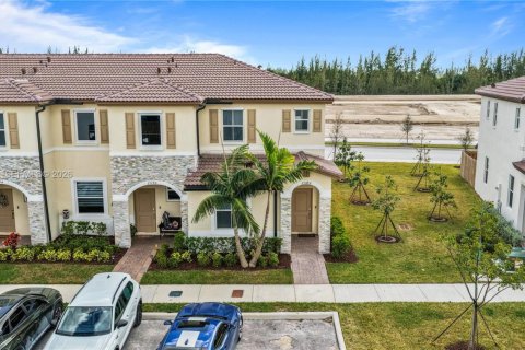 Propiedad comercial en venta en Homestead, Florida, 157.47 m2 № 2089305 - foto 28
