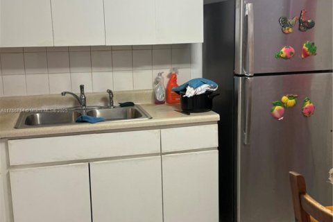 Купить кондоминиум в Майами, Флорида 2 спальни, 106.47м2, № 2019681 - фото 6