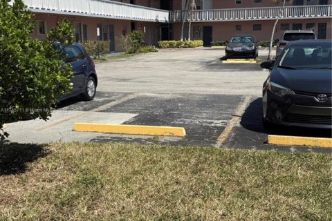 Купить кондоминиум в Майами, Флорида 2 спальни, 106.47м2, № 2019681 - фото 2